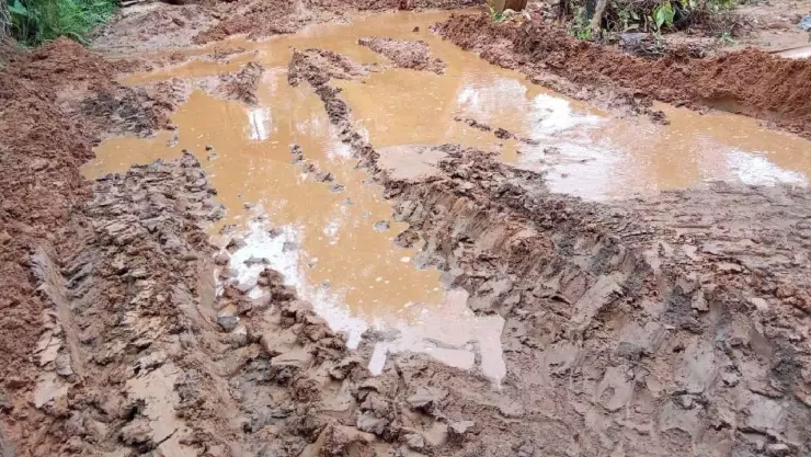 Tramo carretero en la sierra de Atoyac, Guerrero