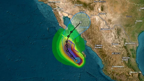 Suspenden clases huracán Lorena