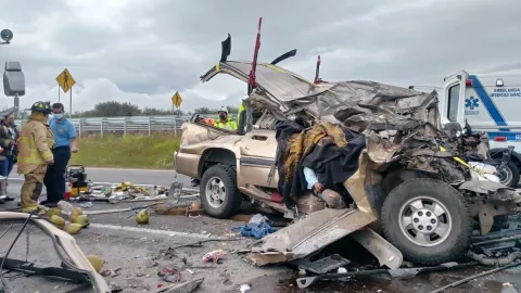 Al menos 6 murieron de inmediato.