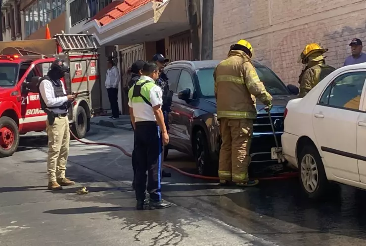 Incendio de camioneta _1