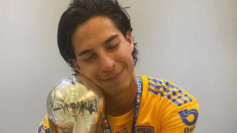 Diego Lainez consigue su segundo título con Tigres