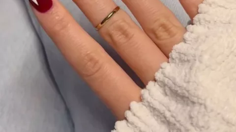 7 diseños de uñas con estrellas