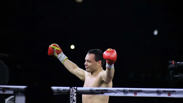 chavez jr victoria vs caicedo