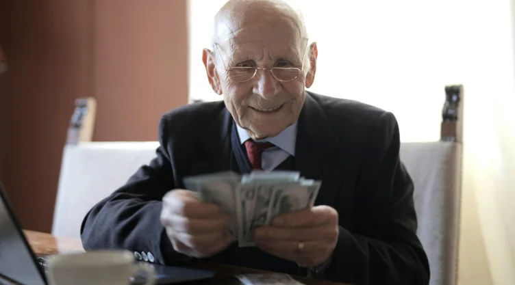 imss-e-isste-pensionados-cobraran-anticipadamente-pago-abril.jpg