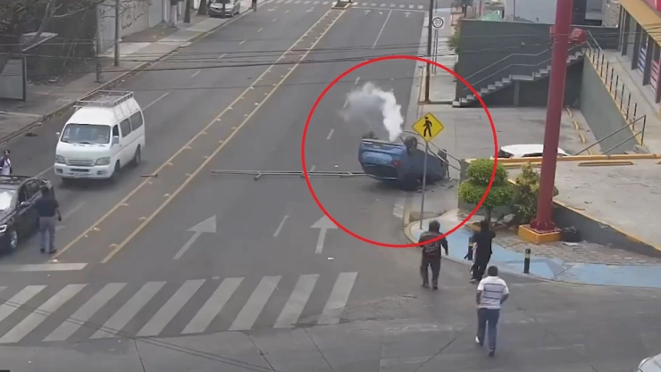 volcadura 25 poniente antuñano puebla hoy