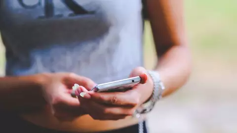 whatsapp politicas.jpg