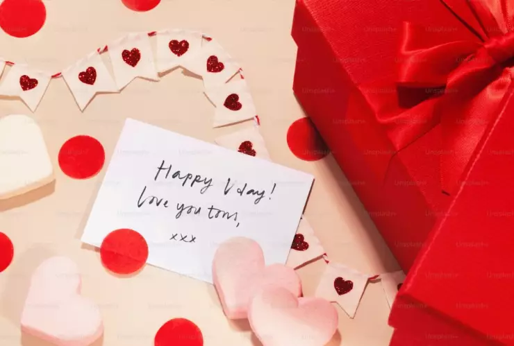 14-de-febrero-Día-del-amor-y-la-amistad-regalos-Día-de-San-Valentín-gasto-mexicanos