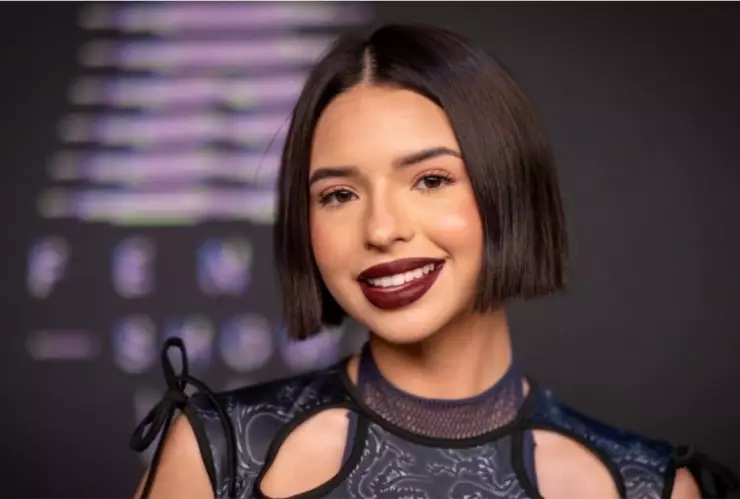 Fortuna de Ángela Aguilar y mansión en California