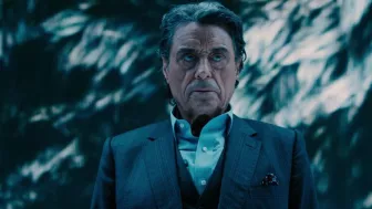 Combinadas de artes marciales, armas y la dominación de las coreografías...