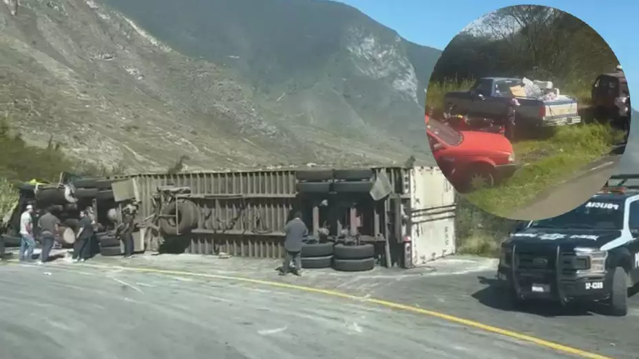 Chocan tractocamiones en carretera federal Orizaba-Tehuacán; uno volcó y hubo rapiña