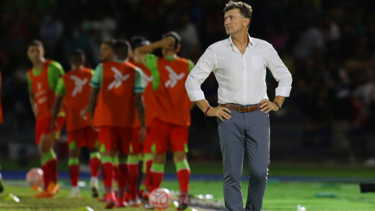 Hernán Cristante como DT de los Bravos
