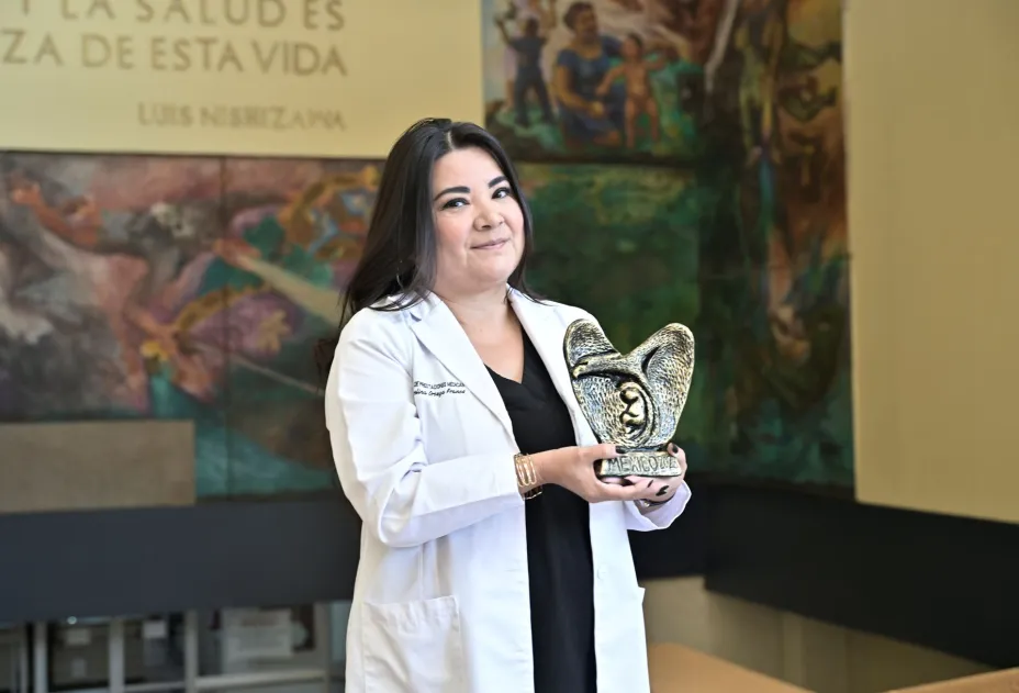 IMSS doctora capacitación.jpg