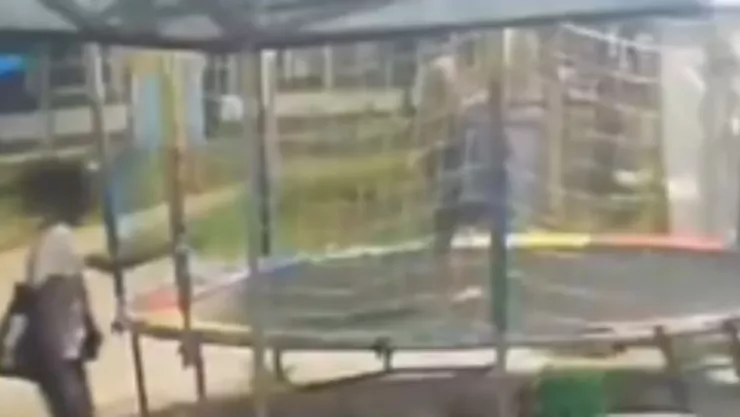 ¡Sembró caos! Captan en VIDEO momento en que se desata BALACERA en plaza comercial; hay 1 muerto y múltiples heridos.jpg