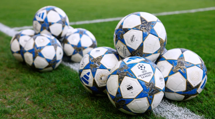 Balón Champions League 2025