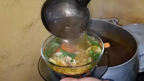 sopa de lima yucatan platillos