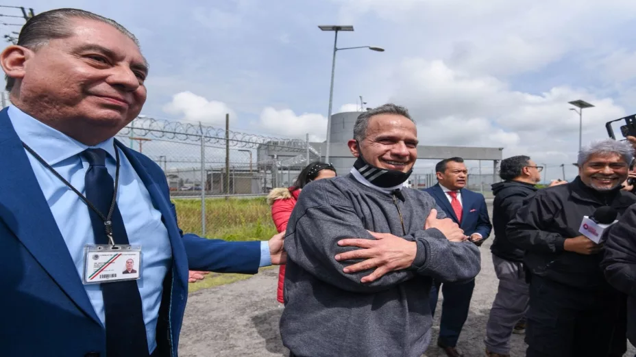 Israel Vallarta libertad (1).jpg