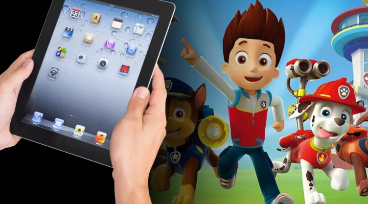 Si tus hijos tienen su propia tablet, estos stickers son perfectos para que la decores tú misma y a ellos les encante.