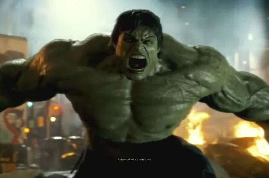 Edward Norton Hulk TV Azteca_21.jpg