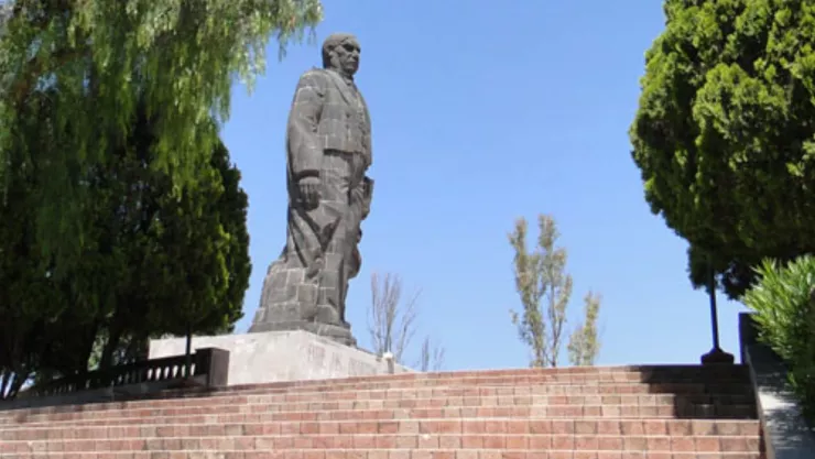 Estatua de Benito Juárez en Querétaro