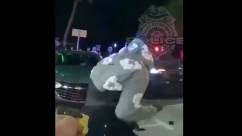 Video-con-pistola-táser-y-a-golpes-policías-de-Miami-arrestan-al-medallista-olímpico-Fred-Kerley