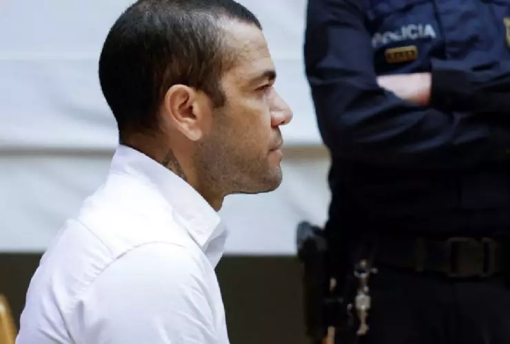 Justicia española libera a Dani Alves tras pago de fianza millonaria