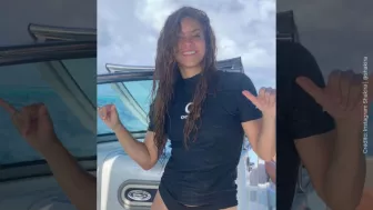 Shakira saludando (7).jpg