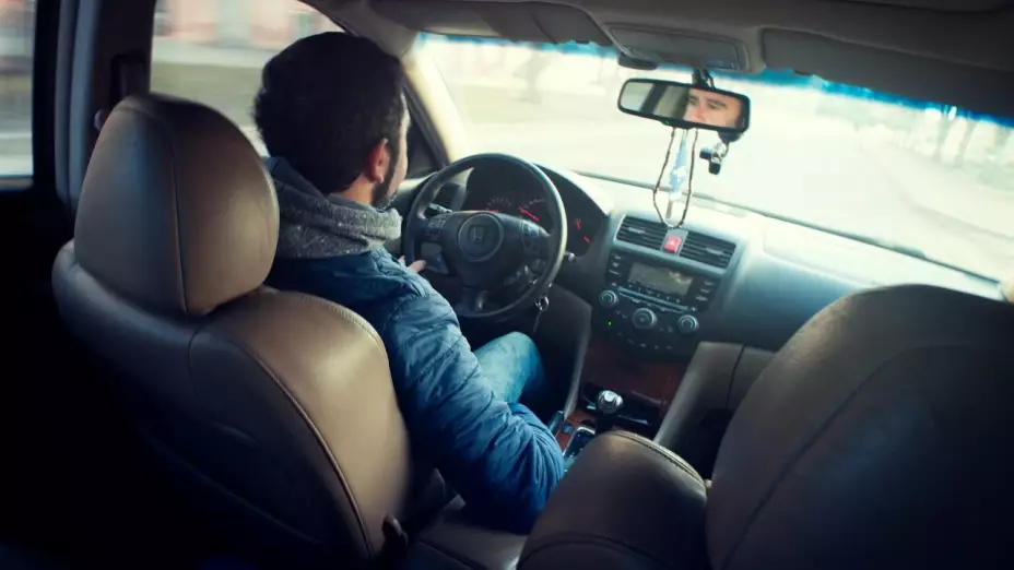 Qué-hacer-si-conduces-durante-el-eclipse-solar