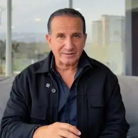 plutarco haza regresa a las novelas en tv azteca