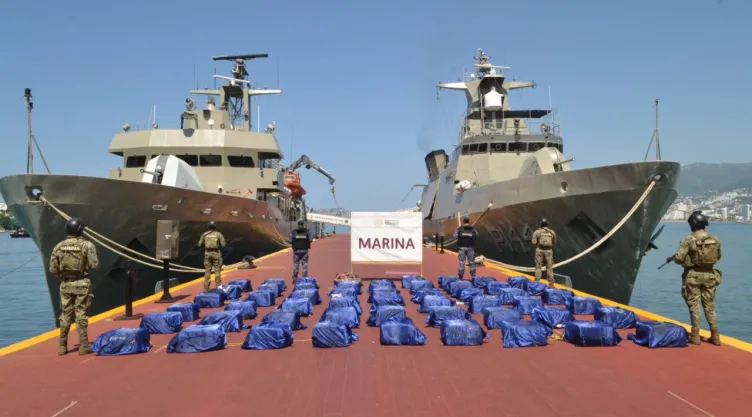 Golpe al narco en Guerrero: Marina decomisa otra tonelada de cocaína en Acapulco