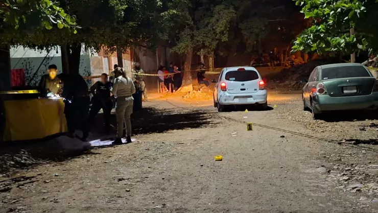 Ataque a balazos contra un auto deja dos muertos en Montesierra, Culiacán