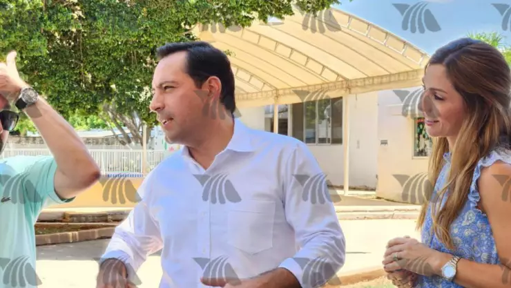 El gobernador con licencia, Mauricio Vila, llegó a la casilla para ejercer su voto en las Elecciones 2024 en Yucatán