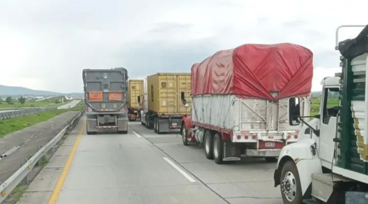 Continúa el cierre en Autopista Arco Norte; estas son las zonas afectadas