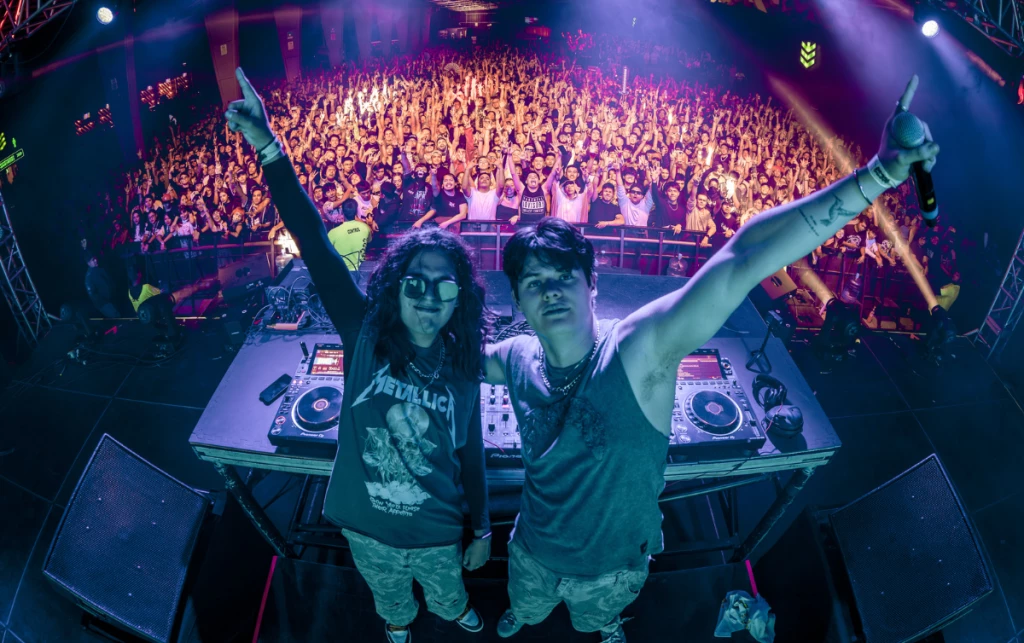 postcard festival dj.png