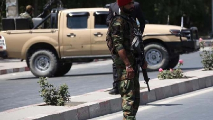 Talibanes reclaman autoría de ataque suicida en Kabul