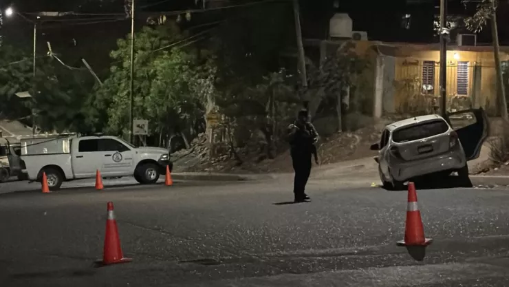 Atacan a balazos a tripulantes de un auto en la Buenos Aires, Culiacán