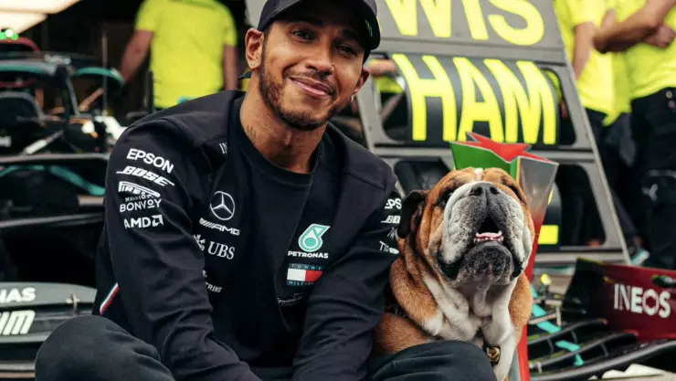¡Fórmula 1 en shock! Lewis Hamilton llegará a Ferrari, ¿qué pasará con Carlos Sainz?
