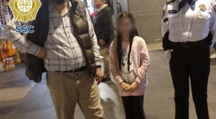 niña_ afgana_extraviada.jpg