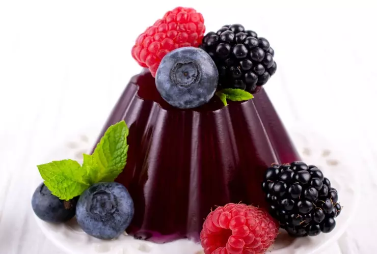 La gelatina, más que un postre clásico, es un aliado natural para el cuerpo.