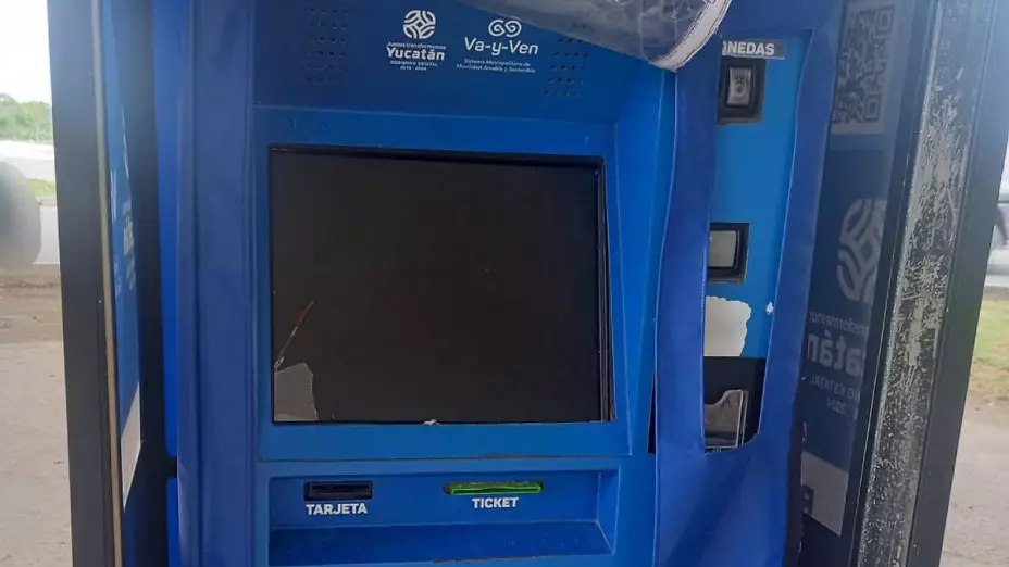 Hombre no podrá usar el Va y ven por vandalizar un cajero en Mérida