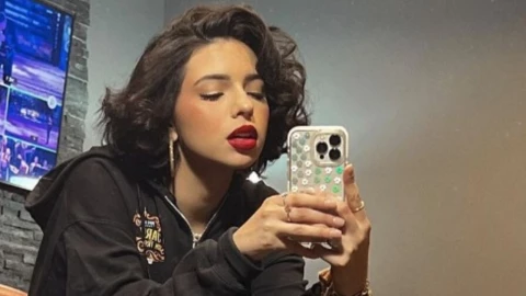 Ángela Aguilar canción para los haters.