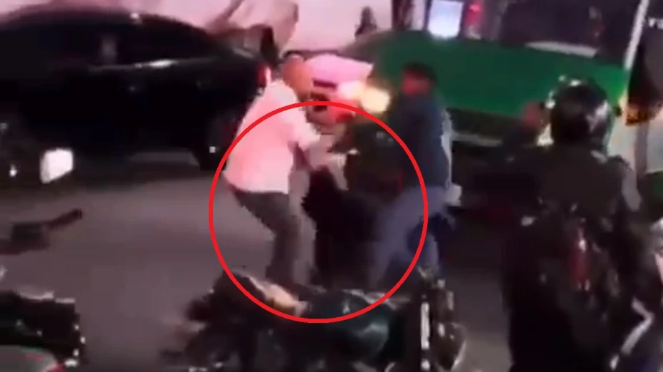 chofer golpea a mujer en santo domingo coyoacán cdmx video