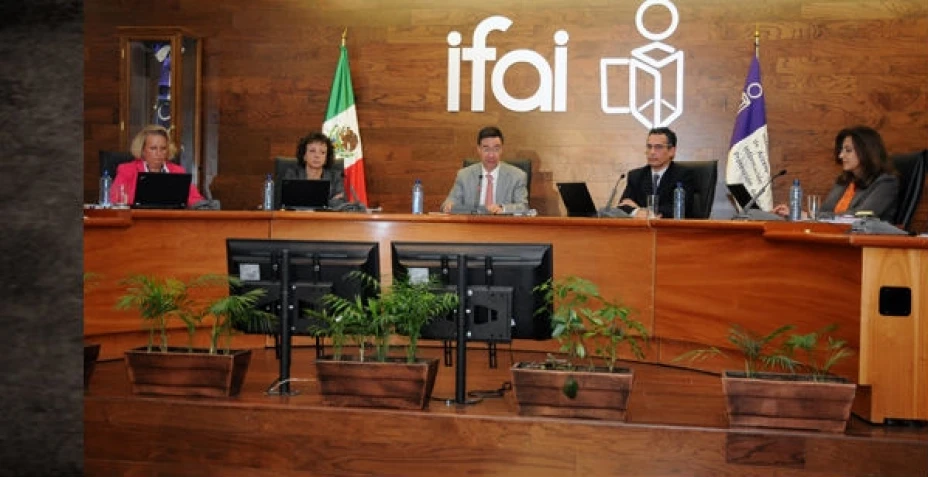 El IFAI resolvió multar a varias empresas