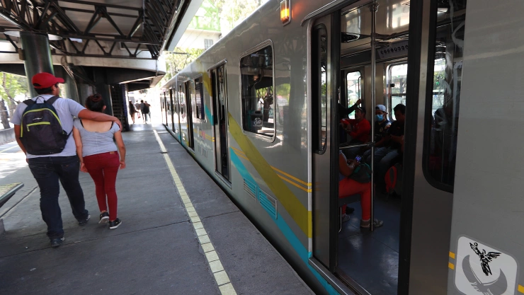 Baja afluencia de pasajeros en el Tren Ligero