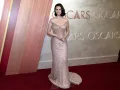 Selena Gomez lució un vestido de Ralph Lauren, que resaltó su belleza. | Foto: Jeff Kravitz/FilmMagic