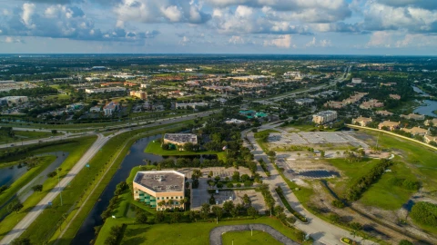una vista panorámica de St. Lucie, en el estado de Florida