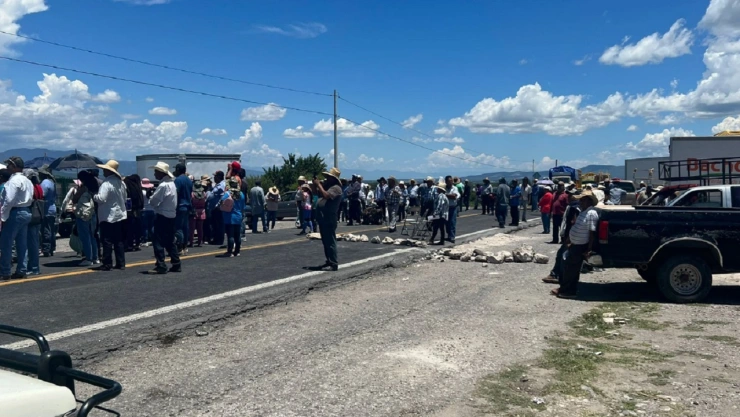 cierre carretera federal puebla tehuacán hoy 10 agosto jueves