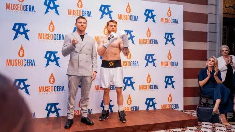 Figura del ‘Canelo’ Álvarez en el Museo de Cera CDMX