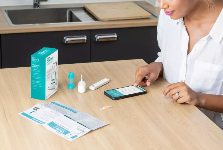 La FDA autoriza la primera prueba casera de COVID-19 que puede adquirirse sin receta médica