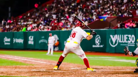 El Águila de Veracruz vence a los Pericos de Puebla