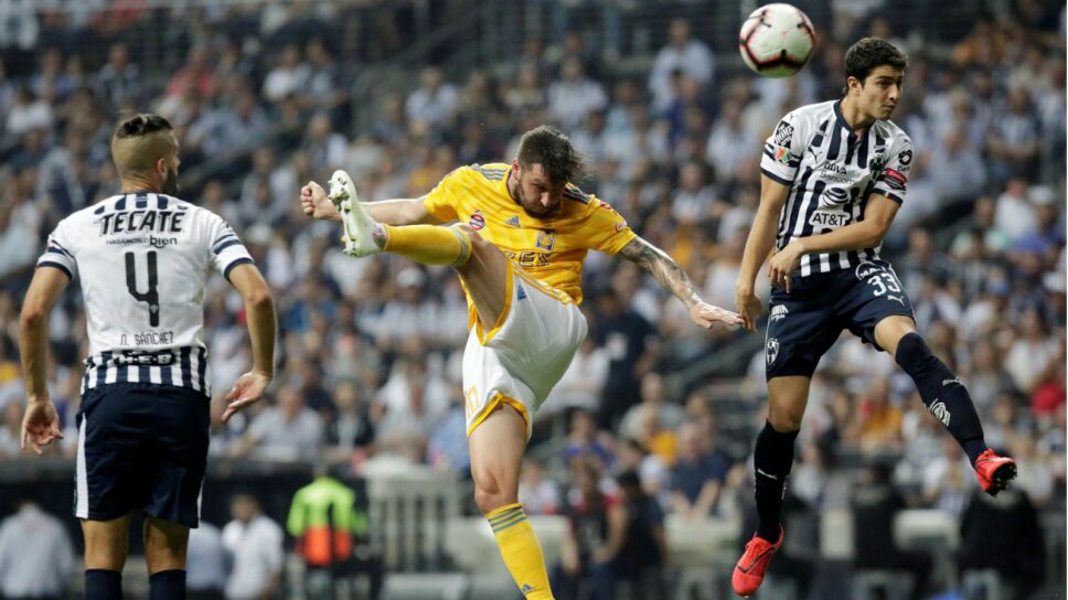 André Pierre Gignac durante final de Liga de Campeones de la Concacaf entre Tigres y Monterrey. Estadio BBVA, Monterrey, México. Imagen, Reuters.